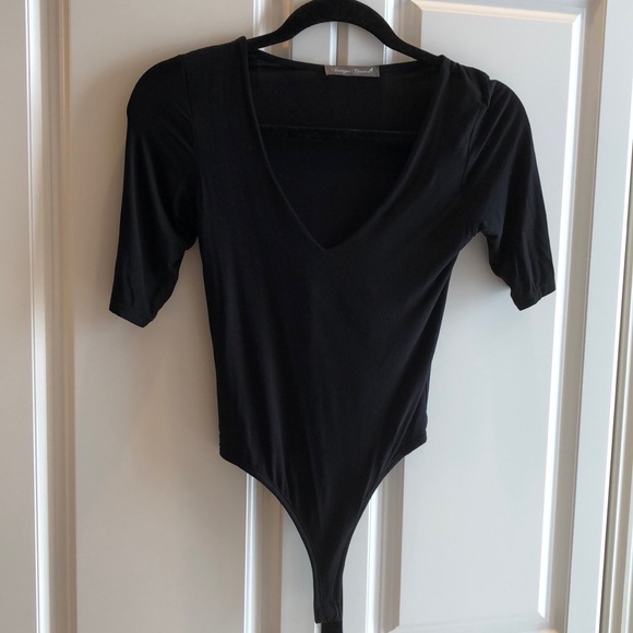 🎀 Intrigue Couture silky soft short sleeve high hip bodysuit - Picture 1 of 6